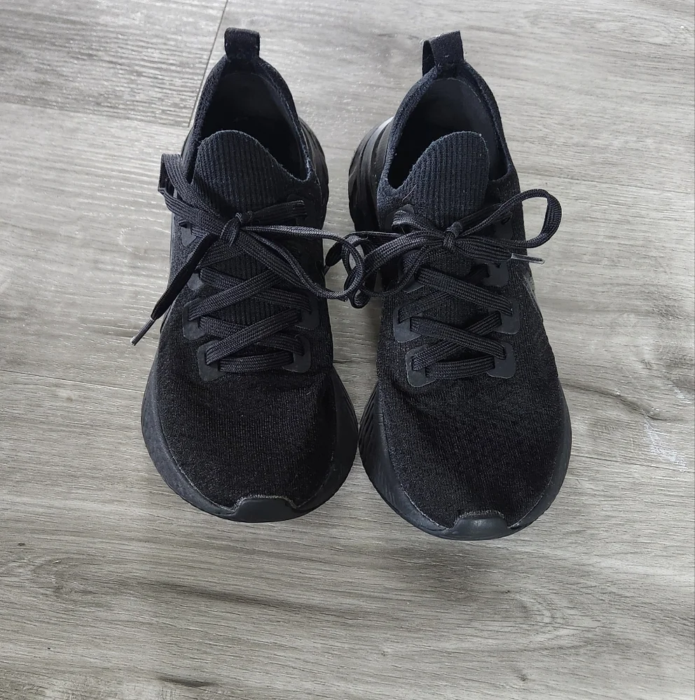 Nike Women's Black Running Trainer with Knit Upper